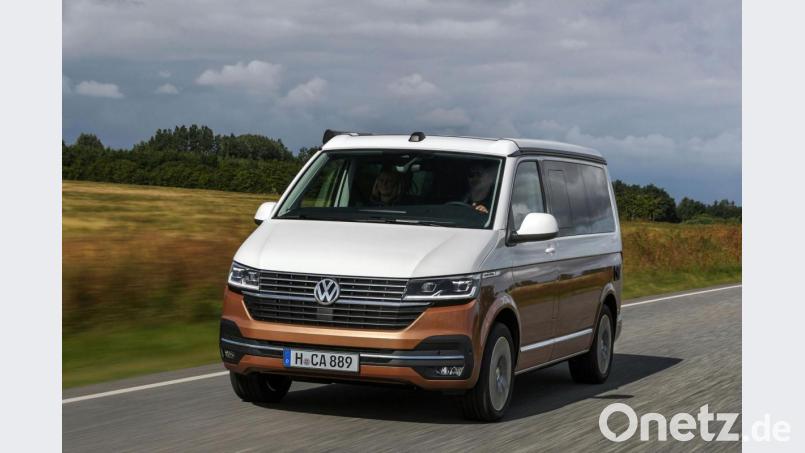 Unter den Reisemobilen gilt der VW California als Multitool. Auf dem Caravan-Salon in Düsseldorf feiert die Version 6.1 Weltpremiere. Bild: VW Nutzfahrzeuge
