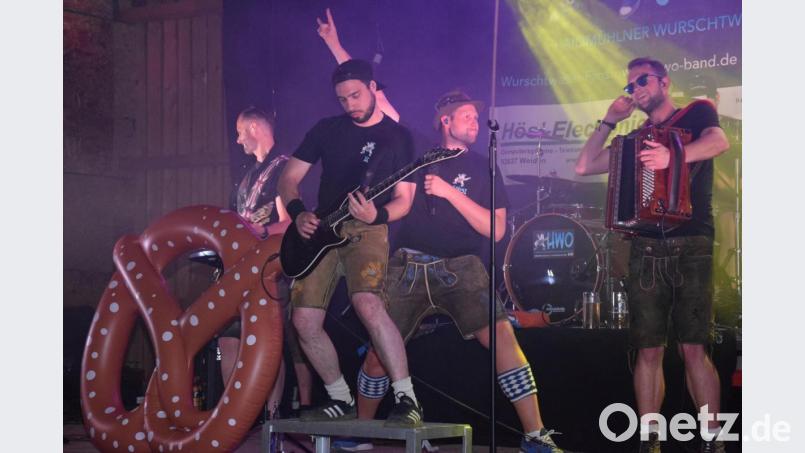 Das Haidmühlner Wurschtwasserorchester wird am Samstag, 31. August, die O'Schnitt-Halle in einen brodelnden Kessel verwandeln. Bild: fla