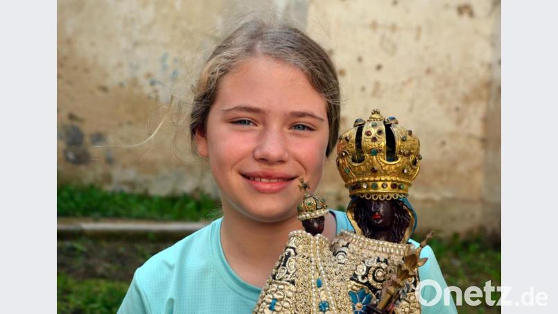 Die nach Reichenau gerettete &quot;schwarze Madonna&quot; ließ Sabrina an den Ort der einstigen Heimat für kurze Zeit zurückkehren. Bild: fjo