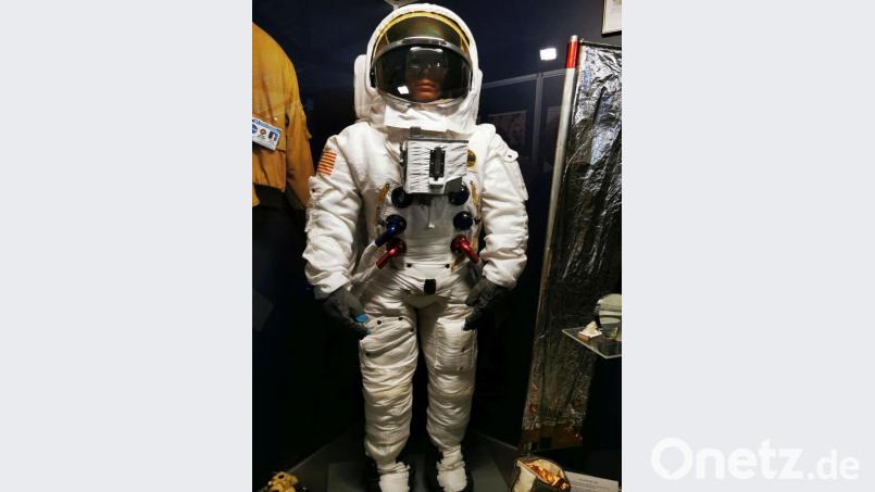 Der gasdichte Raumanzug sichert die Vitalfunktionen des Astronauten. Bild: gz