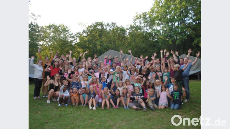 Einen Riesen-Spaß hatten die beiden Gruppen im Kinderzeltlager in Weißenberg. Bild: Laura Wolf