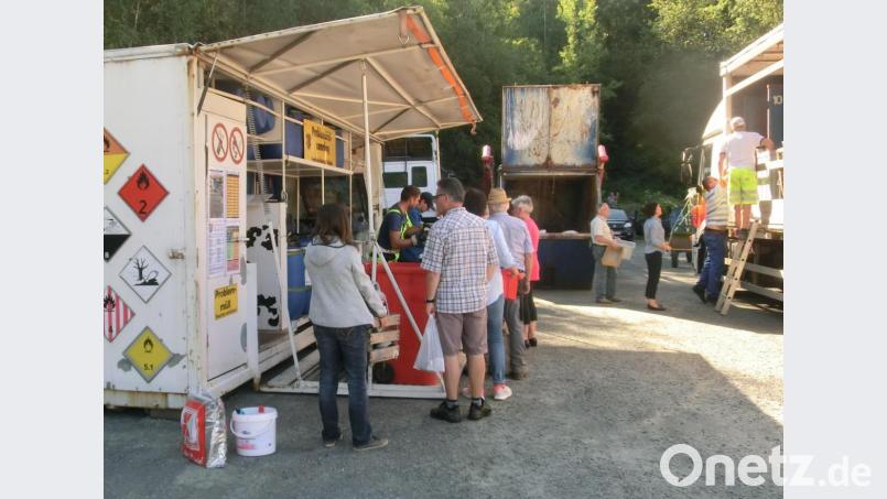 Das Giftmobil macht halt in den Landkreisgemeinden. Bild: exb