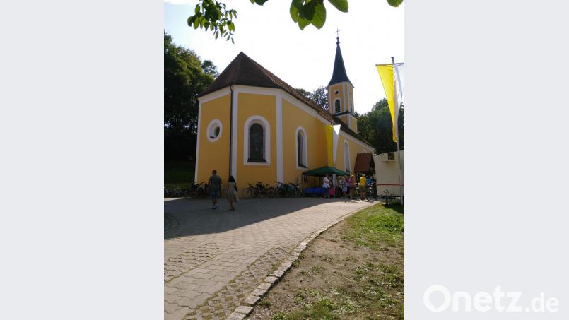 Die Mausbergkirche ist derzeit wieder das Ziel ungezählter Wallfahrer. Bild: mma
