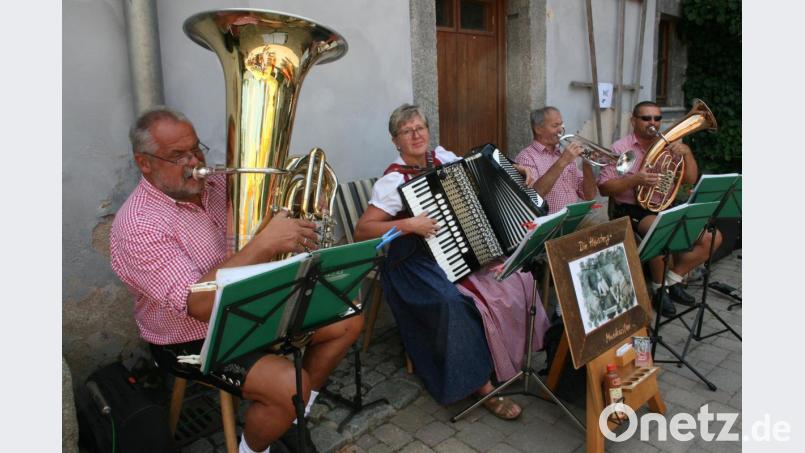 Die Heusterzmusikanten ergänzten die Veranstaltung vortrefflich. Bild: roh
