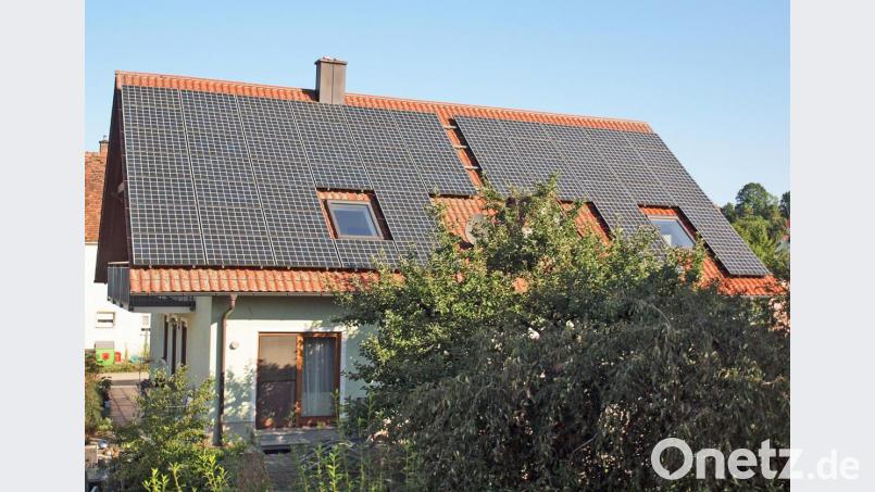Das per PC einsehbare Solarkataster ermöglicht eine hausgenaue Erstbeurteilung, ob sich Photovoltaik oder Solarthermie rechnen. Bild: sön