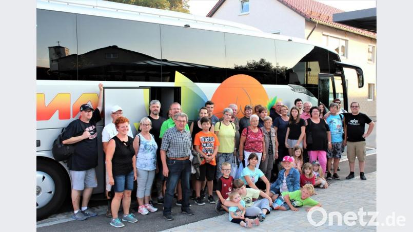 Einen tollen erlebnisreichen Tag verbrachten 39 Personen aus allen Altersgruppen bei ihrem Ausflug in den Freizeitpark Plohn, der von der Schützengesellschaft &quot;Falkenhorst!&quot; organisiert wurde. Bild: rgr