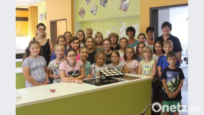 Schnell die letzte Muffins-Form präsentiert - und ab damit in den Ofen zu den anderen! Bild: wrt