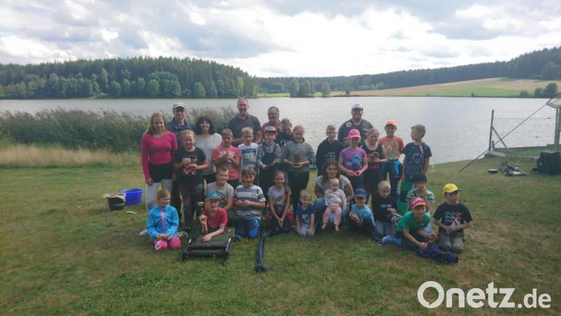 Die Gruppe Marktredwitz am Rothenbürger Weiher bei Tirschenreuth. Die Leitung hatte Siegfried Schumann. Bild: exb