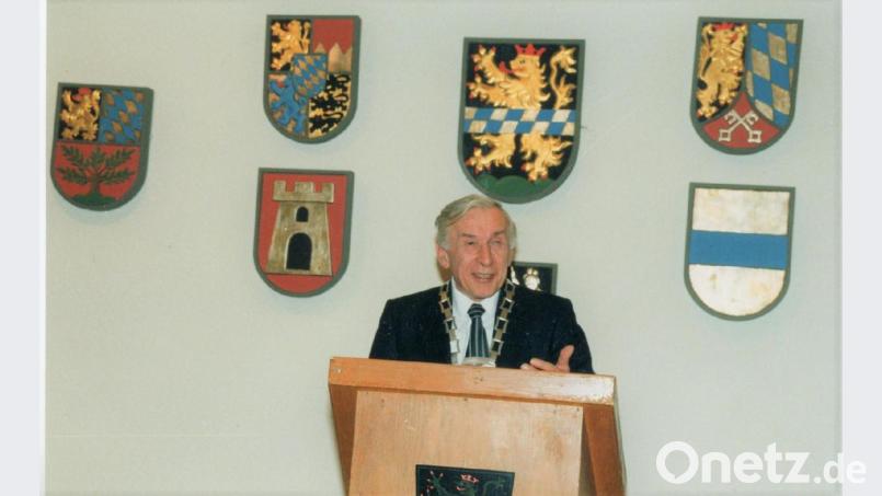 Rektor Paul Brucksch stand als erster Schulleiter der neugegründeten Volksschule Pleystein von 1969 bis 1986 vor. Bild: tu