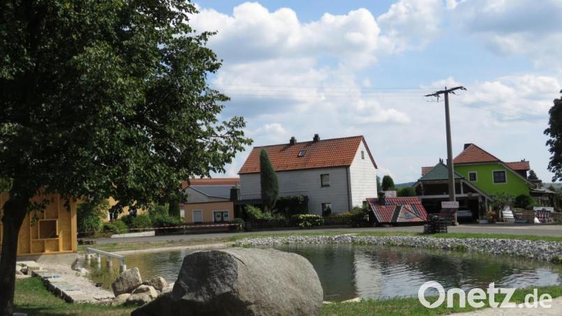 Die neue Dorfmitte ist ein wahres Idyll geworden. Bild: ubb