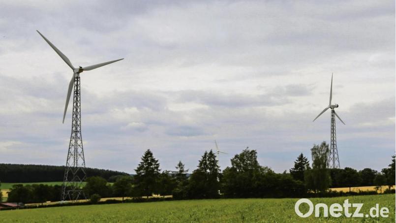 Bei Wildenreuth (bei Erbendorf) stehen bereits drei Windkraftanlagen. Bild: rw