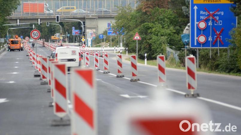 Die Baustelle auf der B 470 wird aufgelöst Bild: Gabi Schönberger Bild: Gabi Schönberger
