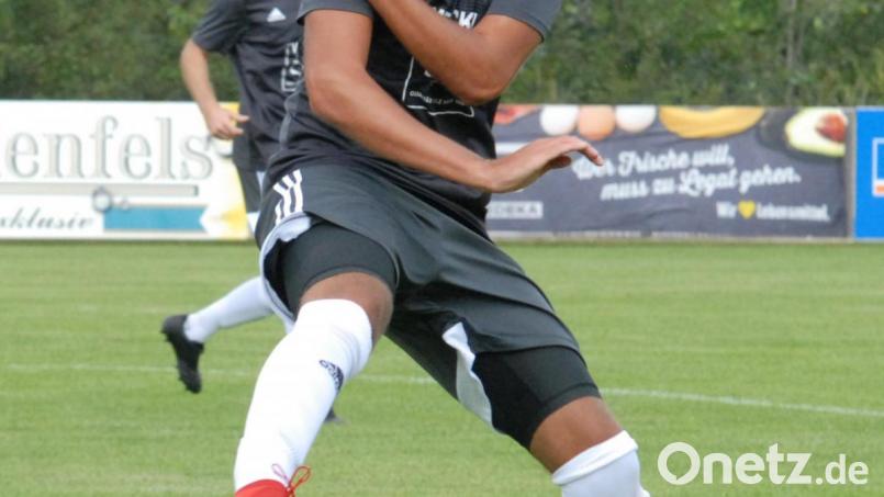 In der zweiten Mannschaft sammelte Daniel Lauterbach bereits Spielpraxis, jetzt steht der Neuzugang erstmals im Landesliga-Kader des SV Mitterteich. Am Samstag treten die Stiftländer beim TuS Feuchtwangen an. Bild: gb