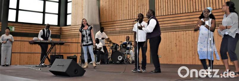 Gospelkonzert in der Stadthalle. Bild: rgr