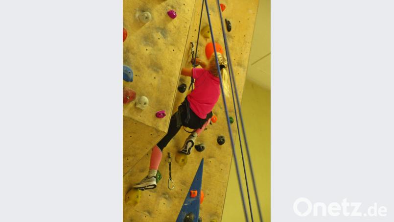 An der Kletterwand ging es hoch hinaus. Bild: enz