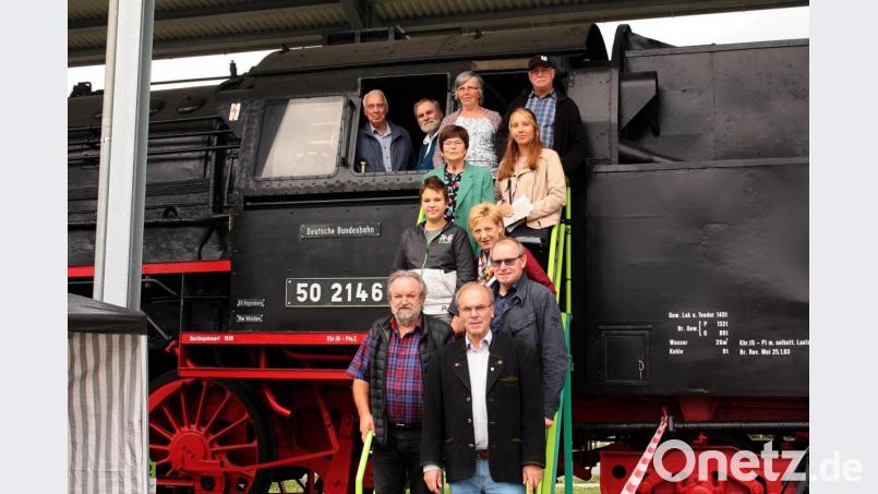 Die Lok am ehemaligen AW-Gelände ist ein zugkräftiges Industriedenkmal. Bild: R. Kreuzer