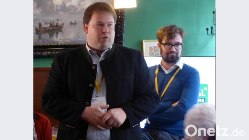 Bezirksheimatpfleger Tobias Appl (links) und sein Stellvertreter und Referent Florian Schwemin Bild: Schönberger, Ferdinand [fsb]