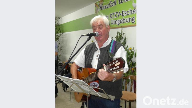 In seinen Alltagsbetrachtungen nimmt Sepp Kämpf auch die "Waldlaufhautevolee" aufs Korn. Bild: rn