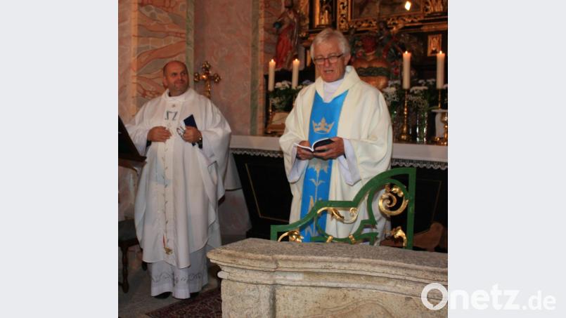 Pfarrer Miroslav und Pfarrer Georg Hartl. Bild: lk