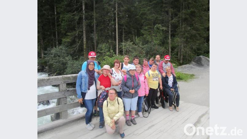 Viel erlebt haben elf junge Leute mit Behinderung und ihre Betreuer bei einem Bergurlaub im Salzburger Land. Bild: exb