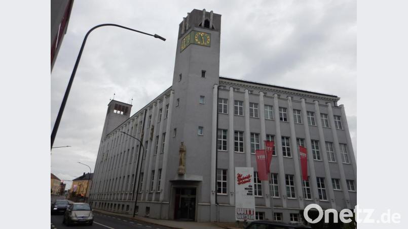 Nach über 50 Jahren endet das Einkaufserlebnis im Witt-Kaufhaus in der Schillerstraße. Die Mode muss Büros weichen. Bild: shl