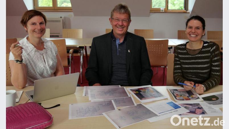 Chriska Wagner, Alfred Wolf und Ida Petioka (von links) haben die Aktion am Mitterhof maßgeblich geplant. Bild: tr