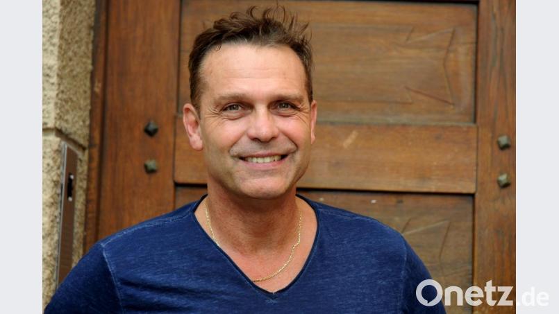 Manfred Wenzel: Mit 22 Jahren kam er nach Amberg. 35 Jahre später ist er längst heimisch. Bild: Stephan Huber