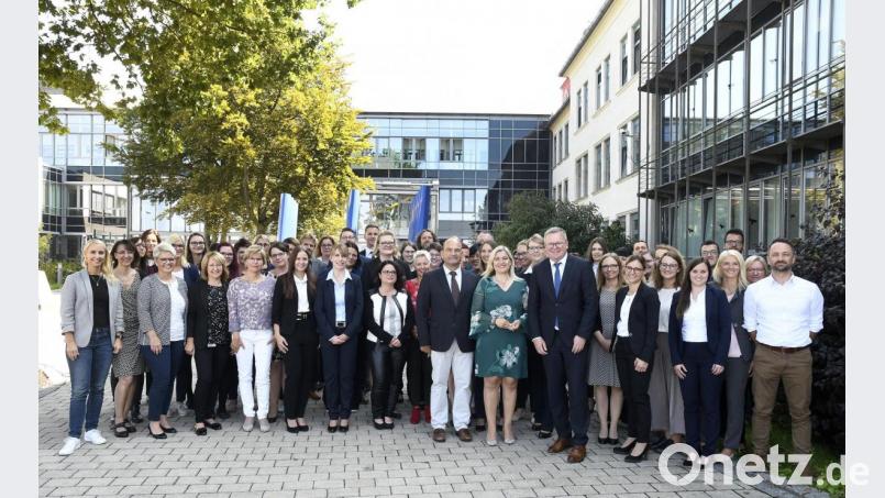 Die Zahl der Mitarbeiter beim Landesamt für Pflege wächst. Bild: Petra Hartl
