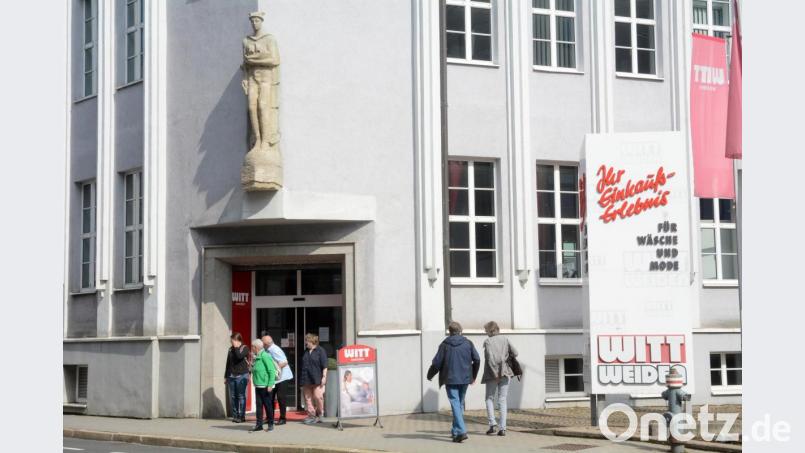 Nach über 50 Jahren endet das Einkaufserlebnis im Witt-Kaufhaus in der Schillerstraße 7. Die 680 Quadratmeter im Erdgeschoss werden zu Büros für den IT-Bereich umgebaut. Bild: Gabi Schönberger