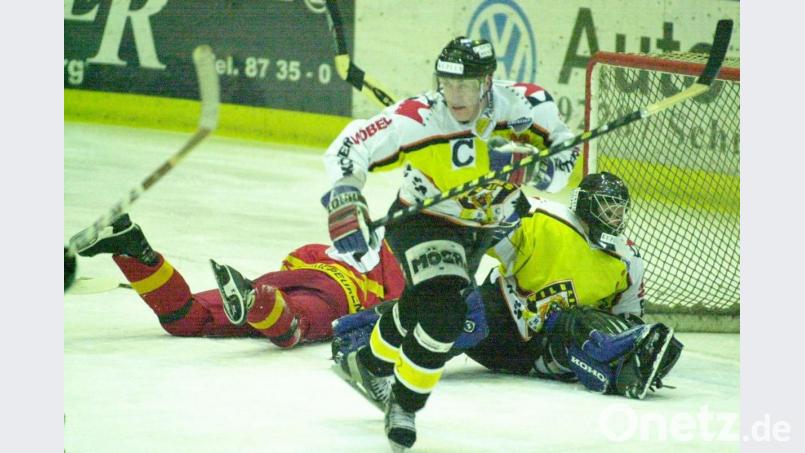 Verteidiger, Kapitän und ein Spieler, der bei den Fans heute noch Heldenstatus genießt: Jiri Kunce. Als 27-Jähriger kam der Tscheche 1998 von den Nürnberg Ice Tiger aus der DEL zum ERSC und blieb drei Jahre. Bild: zig