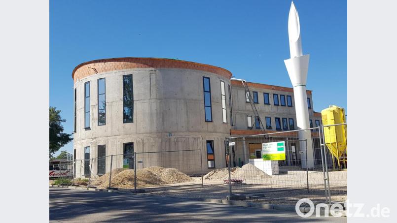 In einem Gewerbegebiet im Stadtosten entsteht Regensburgs erste Moschee mit einem Minarett. Bild: gib