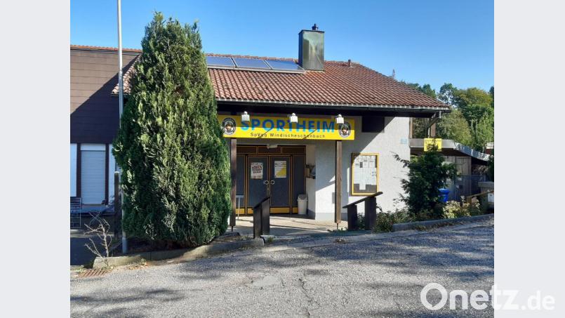 Vor dem Sportheim der SpVgg Windischeschenbach wird am Sonntag kräftig Kirwa gefeiert. Es gibt Musik und Spaß für Groß und Klein. Bild: Lowak