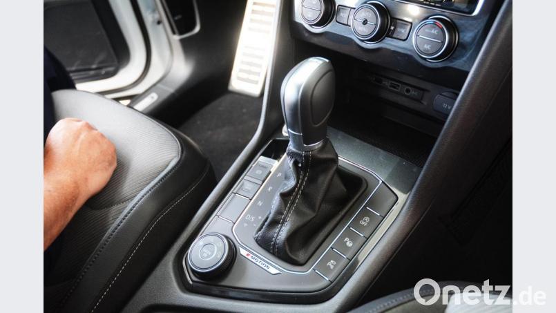 Automatik - die Zukunft des Autofahrens laut Fahrlehrern. Bild: Gabi Schönberger