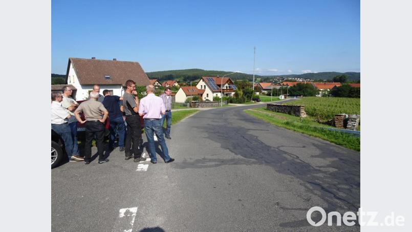 Straßensanierungen beschäftigen den Bauausschuss - im Bild die Ortsstraße in Iffelsdorf Bild: hm