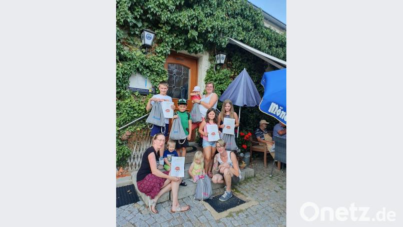 Für alle Teilnehmer gab es Urkunden und Preise. Bild: mad