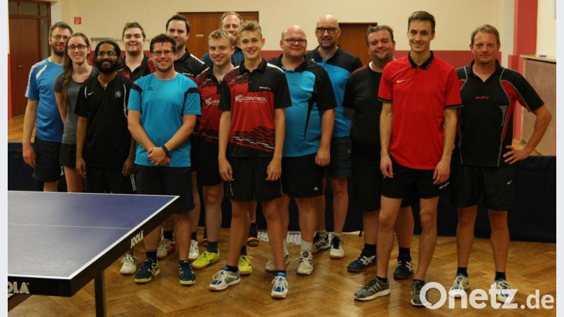 Die Nabburger Tischtennisspieler absolvierten ein Vorbereitungsspiel gegen die Tischtennisfreunde des TV Amberg. Am Ende behielten die favorisierten Vilsstädter mit 6:10 die Oberhand. Bild: tob
