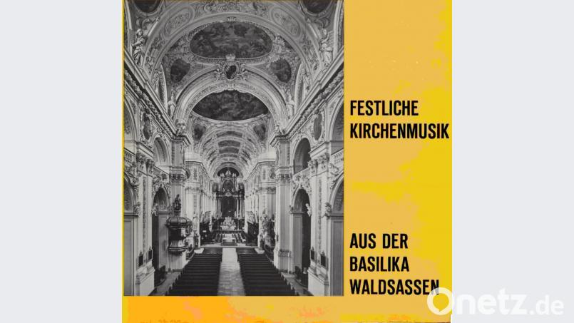 Vom Pontifikalamt und dem Konzert ist eine Schallplatte herausgebracht worden. Im Bild die Vorderseite des Covers. Bild: exb