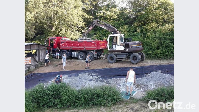 Mit viel Herzblut und Eigenleistung packen die Mitglieder der Spvgg Windischeschenbach mit an. Bild: exb