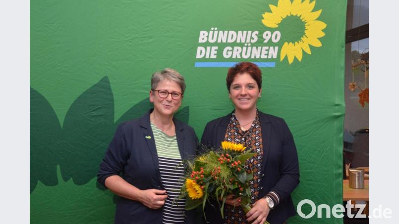 Anna Toman (rechts) zieht als Spitzenkandidatin für die Grünen in den Kommunalwahlkampf. Bild: Benkhardt