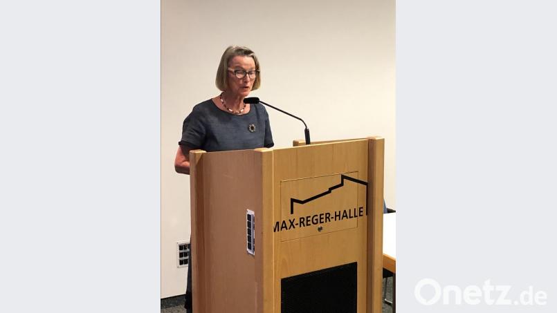 Frau Prof. Dr. Susanne Popp stellt das Motto der Max-Reger-Tage 2019 vor: Vorbilder und Nachklänge Bild: dok