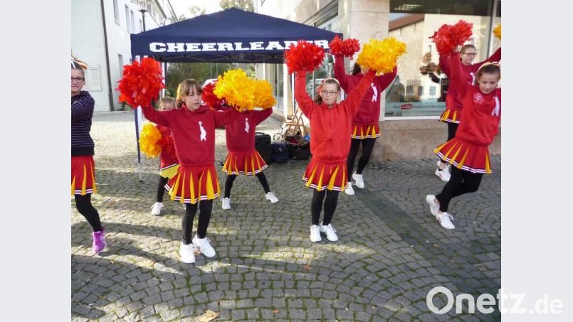 Beim &quot;Tag der Vereine&quot; werden auch wieder die Cheerleader in der Altstadt unterwegs sein. Bild: bba