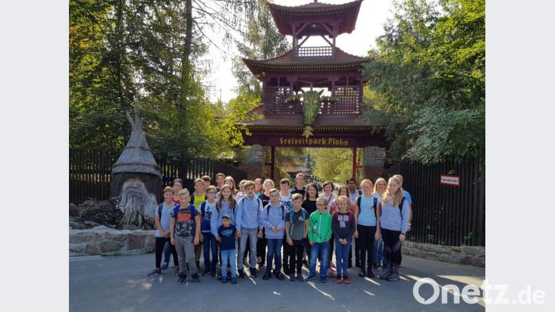 Die Weiherhammerer Ministranten verbringen einen erlebnisreichen Tag im Freizeitpark Plohn. Bild: bk