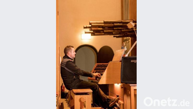 Chorleiter Fabian Holzgartner. Archivbild: dtr