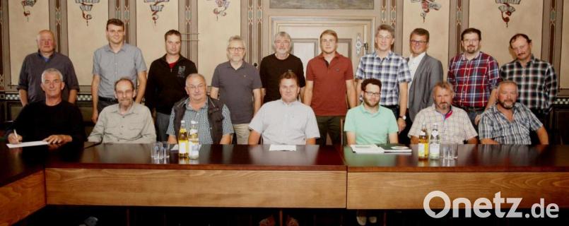 Die Mitglieder des Arbeitskreises &quot;Biodiversität&quot; trafen sich zu ihrer zweiten Sitzung im Rathaus und sammelten Vorschläge zur umweltgerechten Pflege der städtische Flächen. Bild: Hirsch