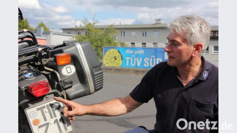 Ein funktionierender Rückstrahler ist beim Motorrad absolut wichtig – zumal ein Motorrad nur ein Rücklicht hat, darauf weist Anton Hegen hin. Bild: kro