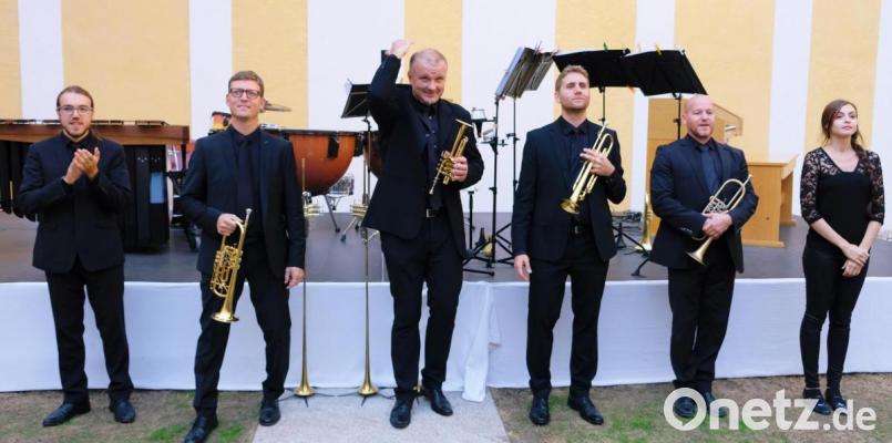 Triumpfe feierte Bavarian Brass bei einem Jubiläumskonzert in Speinshart. Das Ensemble wurde 1994 gegründet und ist mittlerweile in der Besetzung mit vier Trompeten, Orgel, Schlagwerk und Marimbaphon fester Bestandteil spezieller Arrangements und ein im In- und Ausland gefragter Klangkörper Bild: do