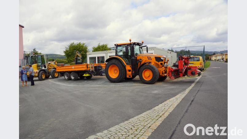 Vor einigen Tagen endeten die letzten Arbeiten für die acht zu einem Komplex zusammengebauten Container. Sie wurden nun an die Schule übergeben. Bild: bkr
