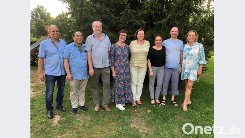 Die Sieger des Bridgeturniers in Weiden haben zwei Durchgänge des Kartenspiels hinter sich. Bild: exb/Bridgeclub Weiden