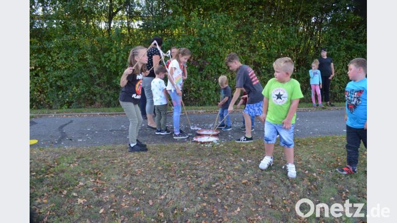 Seifenblasen zu produzieren, macht Spaß. Bild: fz