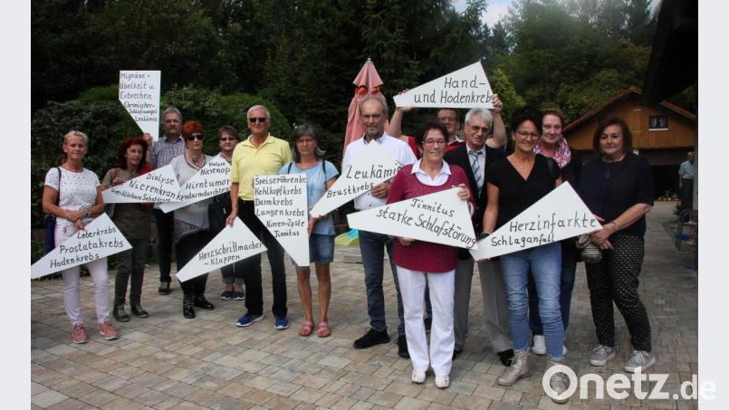 Die Diskussion um den Sendemast reißt nicht ab. Beim jüngsten Treffen im Hotel Hackelstein wurde erneut der Rückbau der Anlage gefordert. Bild: wro